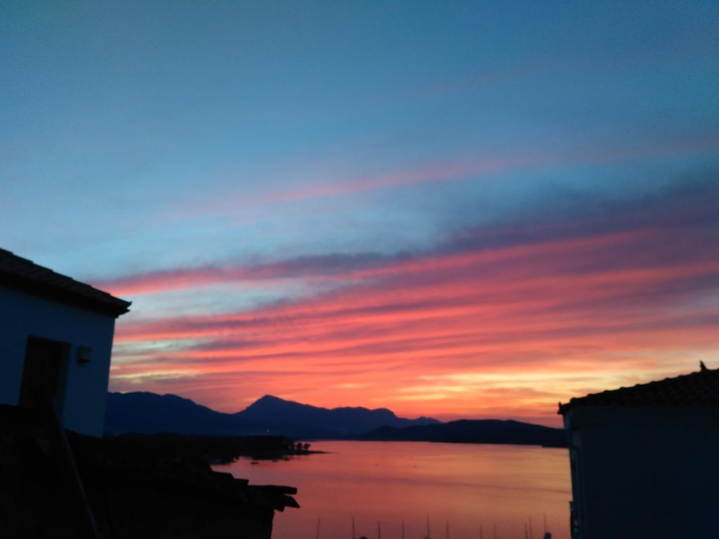 Panoramic View Apartamento Poros Town Exterior foto